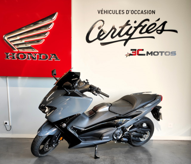 YAMAHA TMAX 560 XP (162 € / Mois) - ANGLET