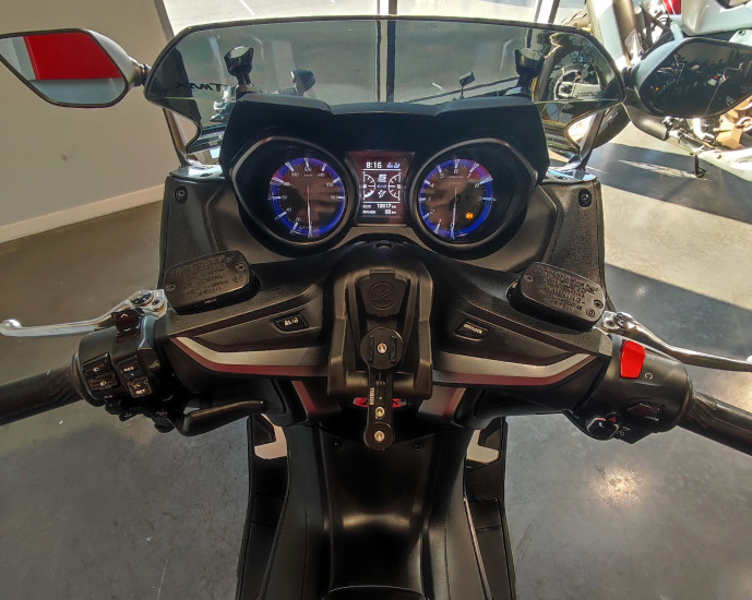 YAMAHA TMAX 560 XP (162 € / Mois) - ANGLET