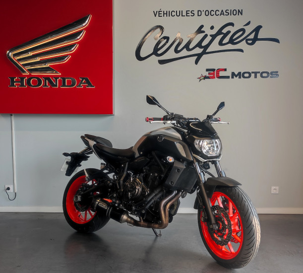 YAMAHA MT-07 A2 (93€ / Mois) - ANGLET YAMAHA MT-07 A2 (93€ / Mois) - ANGLET