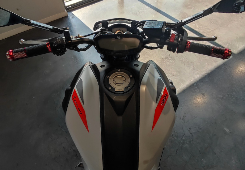 YAMAHA MT-07 A2 (93€ / Mois) - ANGLET