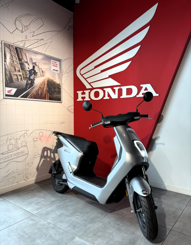 HONDA NSS FORZA 125 - 113€/ mois* 4 EN 1  Paris 