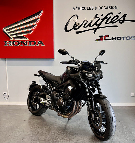 Yamaha MT 09 - 143 € / Mois - ANGLET